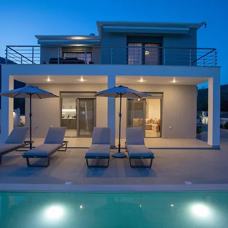 Valora Vilă Nydri (Lefkada)